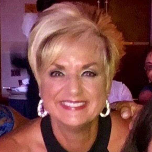 Meet your Posher, Terese - Picture 1 of 1